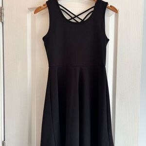 Elegant Black Sleeveless Dress